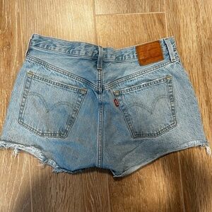 Levi’s 501 Cutoff Jean Shorts